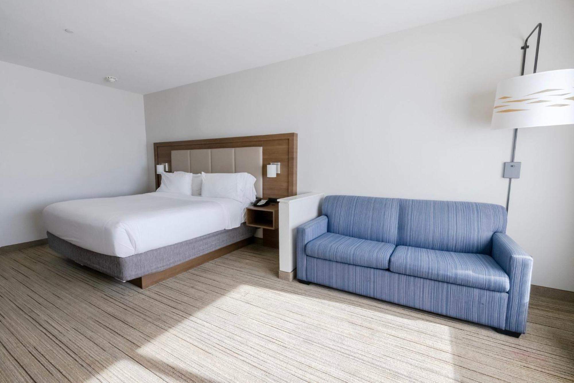 Holiday Inn Express & Suites Dallas Ne Arboretum Гарленд Экстерьер фото